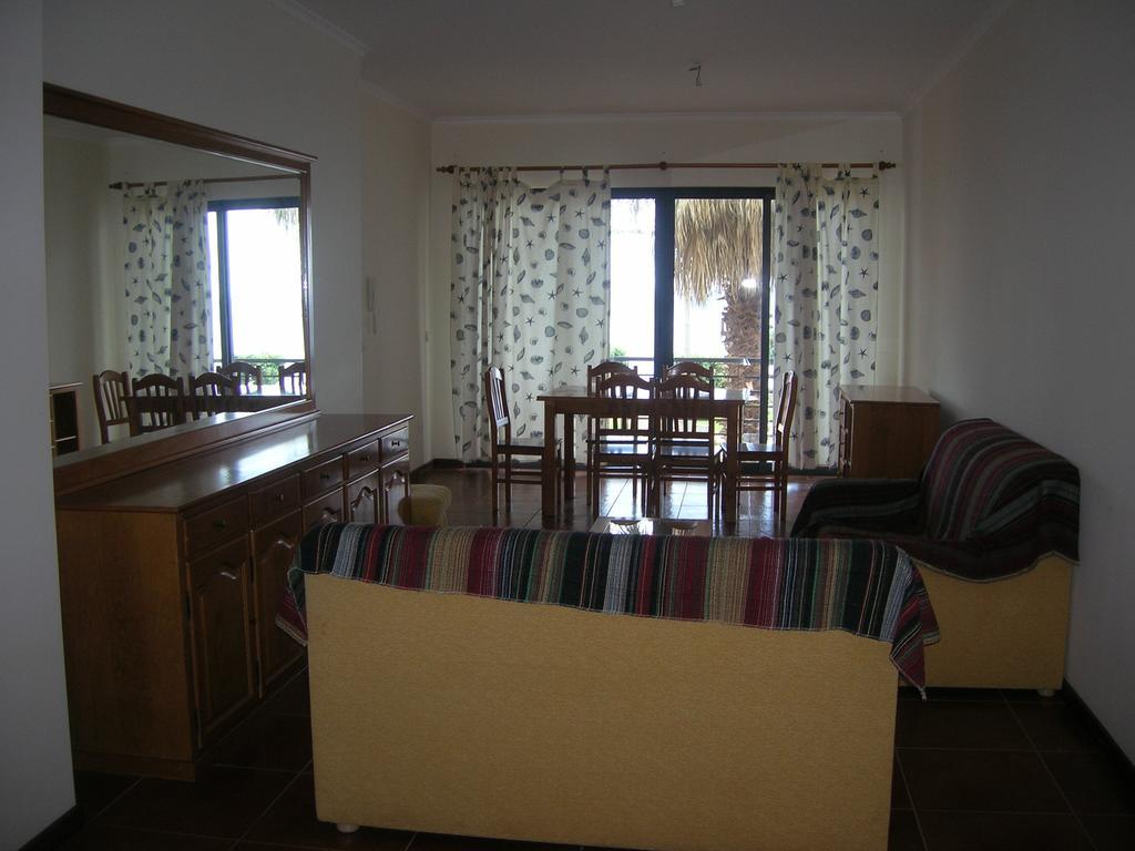 Apartamentos Amarelo